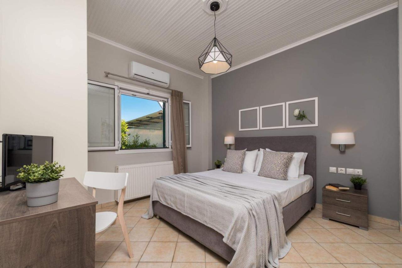 Madini Luxury Villa With Private Heated Pool Vanato Exterior foto